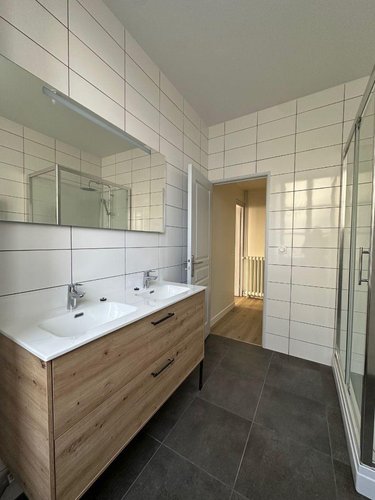 Location appartement Ussel 19200 Corrèze 110 m2 3 pièces 750 euros