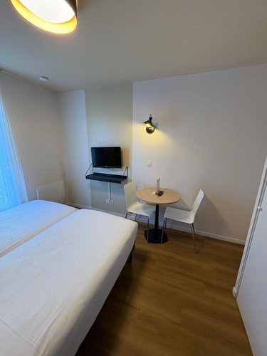 Appartement a vendre Asnières-sur-Seine 92600 Hauts-de-Seine 18 m2 1 pièce 126000 euros