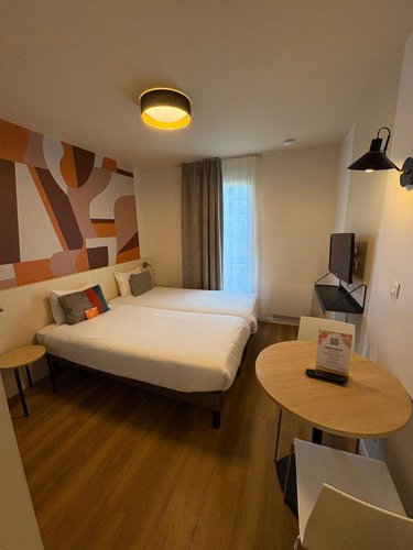 Appartement a vendre Asnières-sur-Seine 92600 Hauts-de-Seine 18 m2 1 pièce 126000 euros