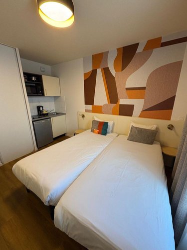 Appartement a vendre Asnières-sur-Seine 92600 Hauts-de-Seine 18 m2 1 pièce 126000 euros