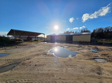 Immeuble a vendre Eyrein 19800 Corrèze 500 m2  297100 euros