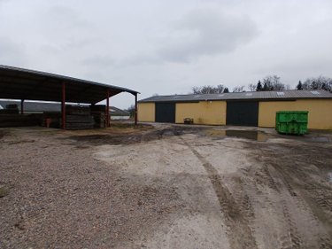 Immeuble a vendre Eyrein 19800 Corrèze 500 m2  297100 euros