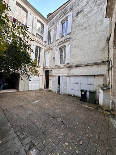 Garage et parking a vendre Bordeaux 33000 Gironde  44520 euros