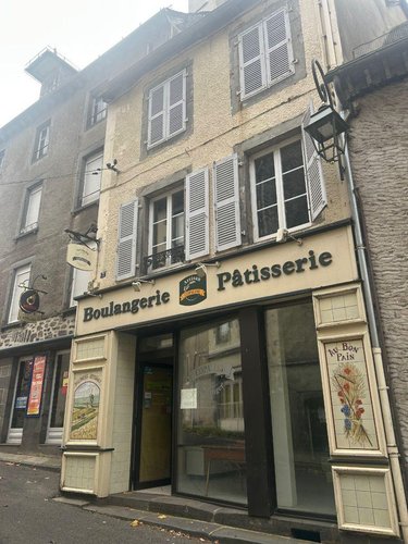 Immeuble a vendre Mauriac 15200 Cantal  84800 euros