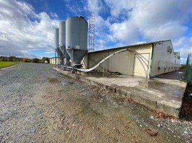 Bien agricole a vendre La Baconnière 53240 Mayenne  65040 euros