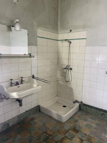 Immeuble a vendre Javerlhac et la Chapelle Saint Robert 24300 Dordogne 306 m2  192600 euros