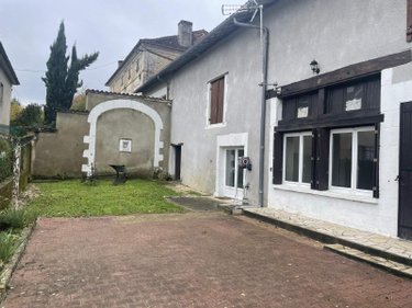 Maison a vendre Saint-Séverin 16390 Charente 116 m2 4 pièces 81000 euros