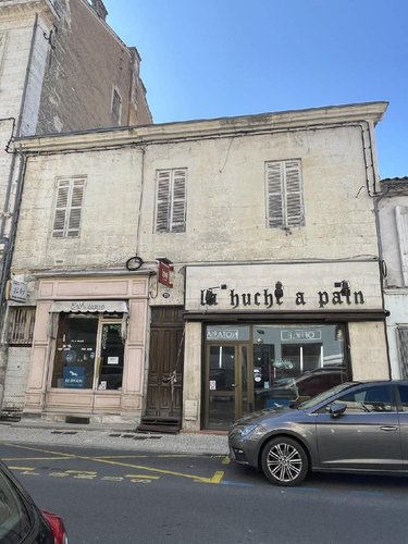 Fonds et murs commerciaux a vendre Ribérac 24600 Dordogne 93 m2  45000 euros
