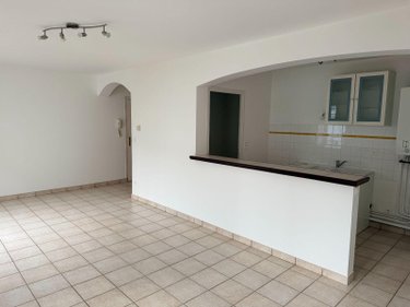 Location appartement Châlons-en-Champagne 51000 Marne 64 m2 3 pièces 520 euros