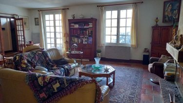 Maison a vendre Vic-sur-Cère 15800 Cantal 175 m2  189000 euros