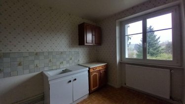 Maison a vendre Allanche 15160 Cantal 110 m2  86400 euros