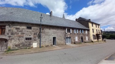 Maison a vendre Laveissière 15300 Cantal 165 m2  85000 euros