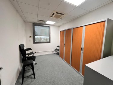 Fonds et murs commerciaux a vendre Reims 51100 Marne 112 m2  298000 euros