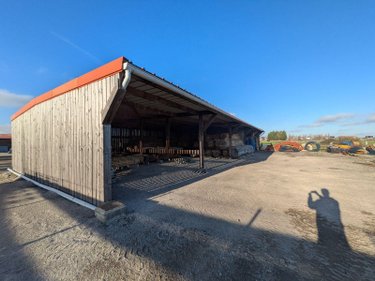 Fonds et murs commerciaux a vendre Bourbourg 59630 Nord  362000 euros