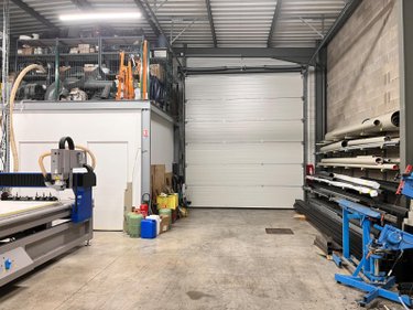 Location fonds et murs commerciaux Cormontreuil 51350 Marne 490 m2  4010 euros