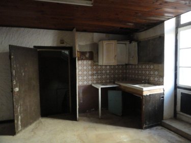 Immeuble a vendre Saint-Gilles 30800 Gard 578 m2  199280 euros