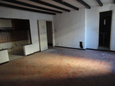 Immeuble a vendre Saint-Gilles 30800 Gard 578 m2  199280 euros