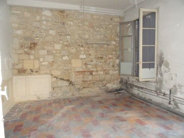 Immeuble a vendre Saint-Gilles 30800 Gard 578 m2  199280 euros