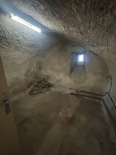 Maison a vendre Chalvignac 15200 Cantal 85 m2  201400 euros