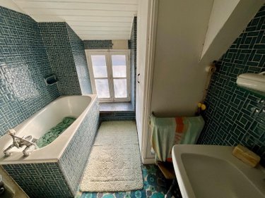 Immeuble a vendre Saint-Priest-Taurion 87480 Haute-Vienne 239 m2  33000 euros