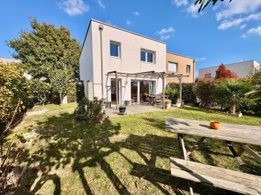 Maison a vendre Vern-sur-Seiche 35770 Ille-et-Vilaine 100 m2 6 pièces 308500 euros