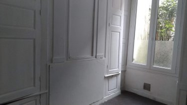 Location fonds et murs commerciaux Beaugency 45190 Loiret 52 m2  400 euros