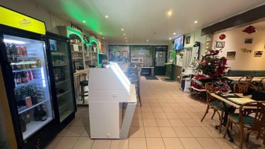 Fonds et murs commerciaux a vendre Bollezeele 59470 Nord 75 m2  199500 euros