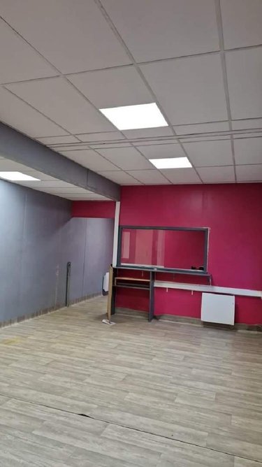 Location fonds et murs commerciaux Tinténiac 35190 Ille-et-Vilaine 50 m2  700 euros