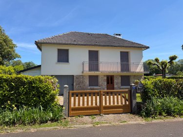 Maison a vendre Ally 15700 Cantal 100 m2  116600 euros