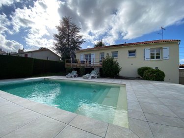 Maison a vendre Les Herbiers 85500 Vendée 170 m2 7 pièces 339000 euros