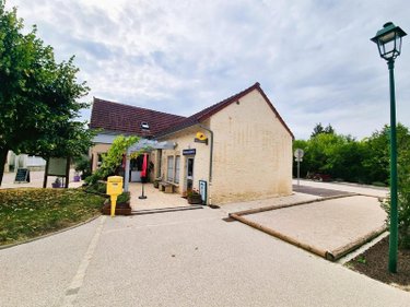 Fonds et murs commerciaux a vendre Cunfin 10360 Aube 283 m2  239200 euros