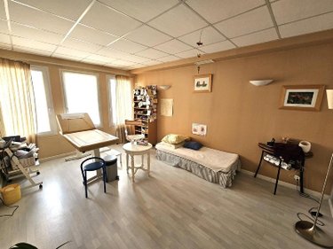 Fonds et murs commerciaux a vendre Troyes 10000 Aube 182 m2  239200 euros
