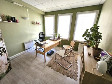 Fonds et murs commerciaux a vendre Troyes 10000 Aube 182 m2  239200 euros