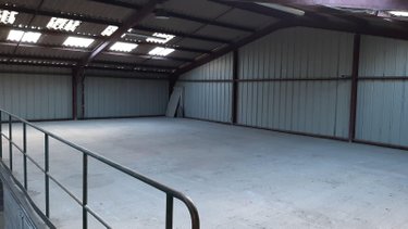 Fonds et murs commerciaux a vendre Retiers 35240 Ille-et-Vilaine  189000 euros