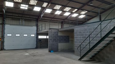 Fonds et murs commerciaux a vendre Retiers 35240 Ille-et-Vilaine  189000 euros