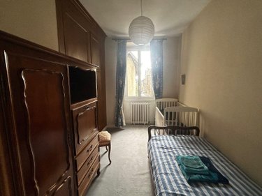 Immeuble a vendre Pleaux 15700 Cantal 200 m2  135680 euros