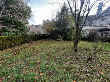 Immeuble a vendre Pleaux 15700 Cantal 200 m2  135680 euros