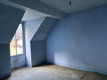 Garage et parking a vendre La Châtre 36400 Indre 94 m2  21600 euros