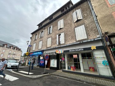 Immeuble a vendre Mauriac 15200 Cantal  233200 euros