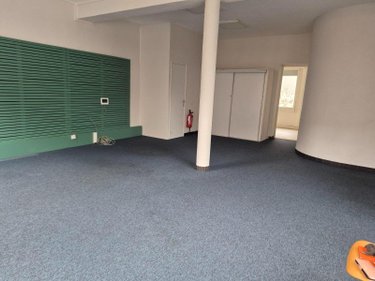 Location fonds et murs commerciaux Saint-Pol-sur-Mer 59430 Nord 67 m2  870 euros