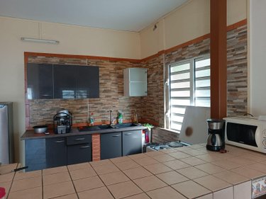 Immeuble a vendre Le Prêcheur 97250 Martinique 241 m2  630000 euros