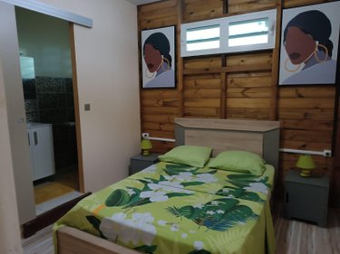 Immeuble a vendre Le Prêcheur 97250 Martinique 241 m2  630000 euros