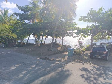 Immeuble a vendre Le Prêcheur 97250 Martinique 241 m2  630000 euros