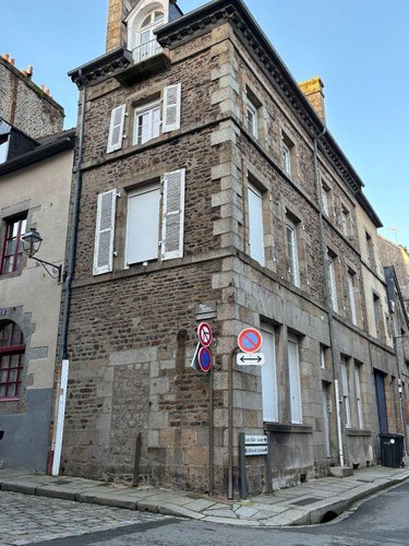 Immeuble a vendre Fougères 35300 Ille-et-Vilaine 105 m2  348265 euros