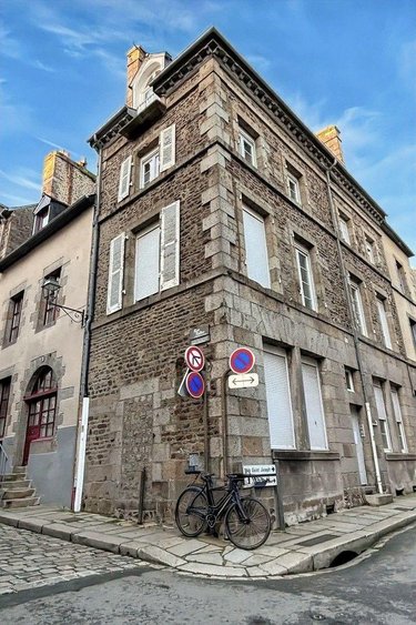 Immeuble a vendre Fougères 35300 Ille-et-Vilaine 105 m2  348265 euros