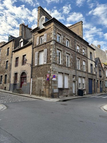 Immeuble a vendre Fougères 35300 Ille-et-Vilaine 105 m2  348265 euros