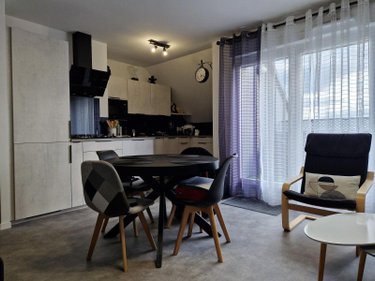 Location appartement Châteaugiron 35410 Ille-et-Vilaine 62 m2 3 pièces 790 euros