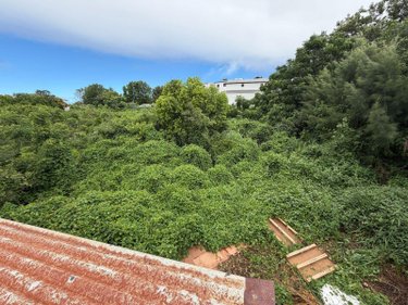 Terrain a batir a vendre Saint-Paul 97460 Réunion 8692 m2  1892000 euros