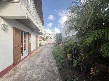 Maison a vendre Sainte-Clotilde 97490 Réunion 230 m2 10 pièces 550100 euros