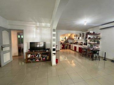 Maison a vendre Sainte-Clotilde 97490 Réunion 230 m2 10 pièces 550100 euros